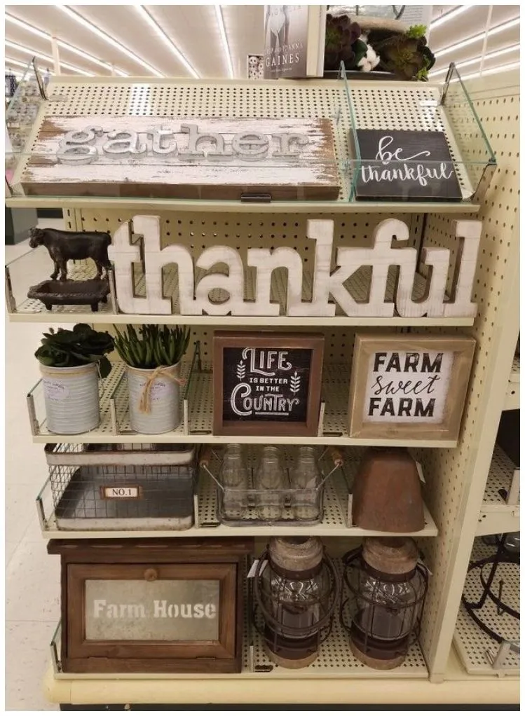 14597 vintage inspired baskets
