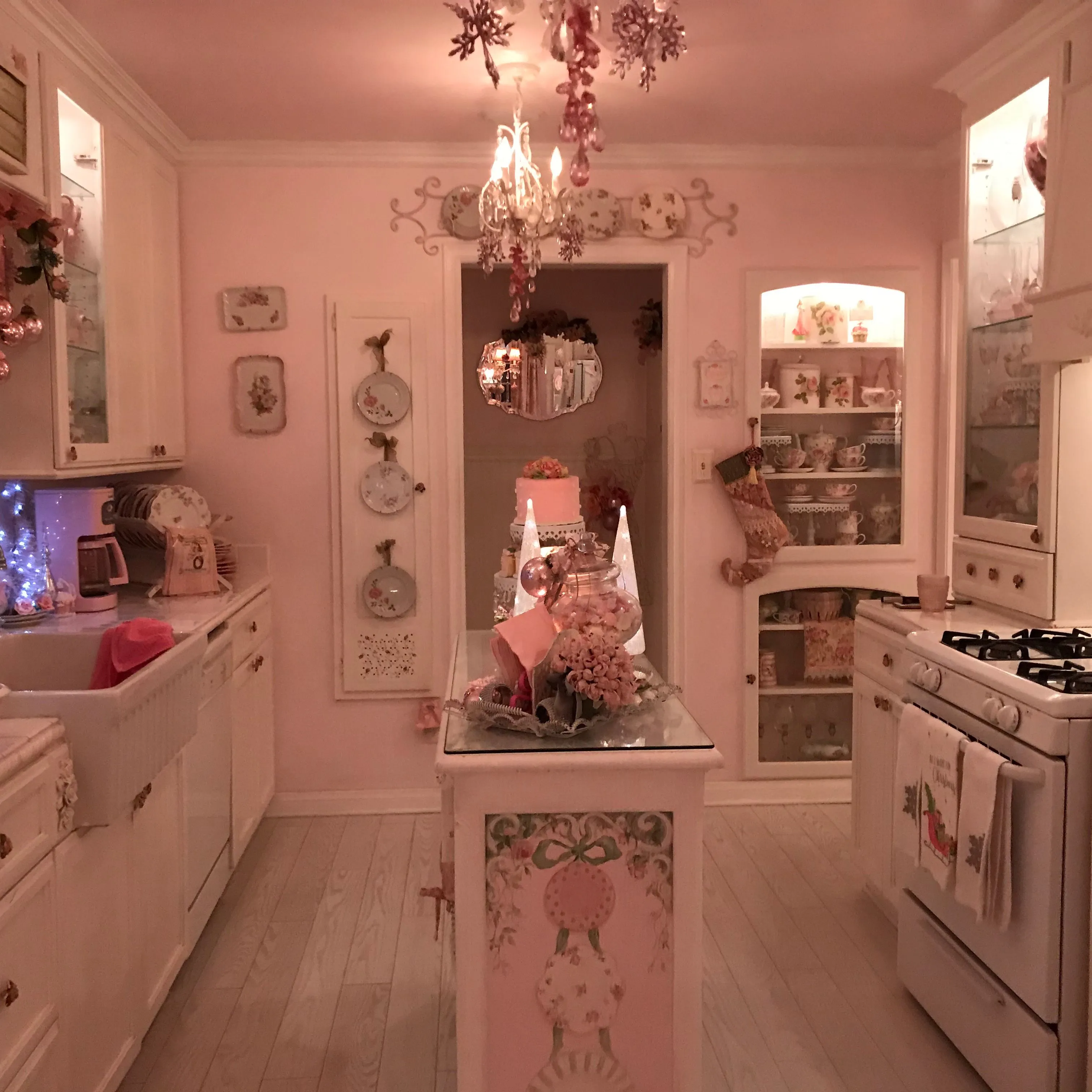 14614 vintage pink kitchen appliances