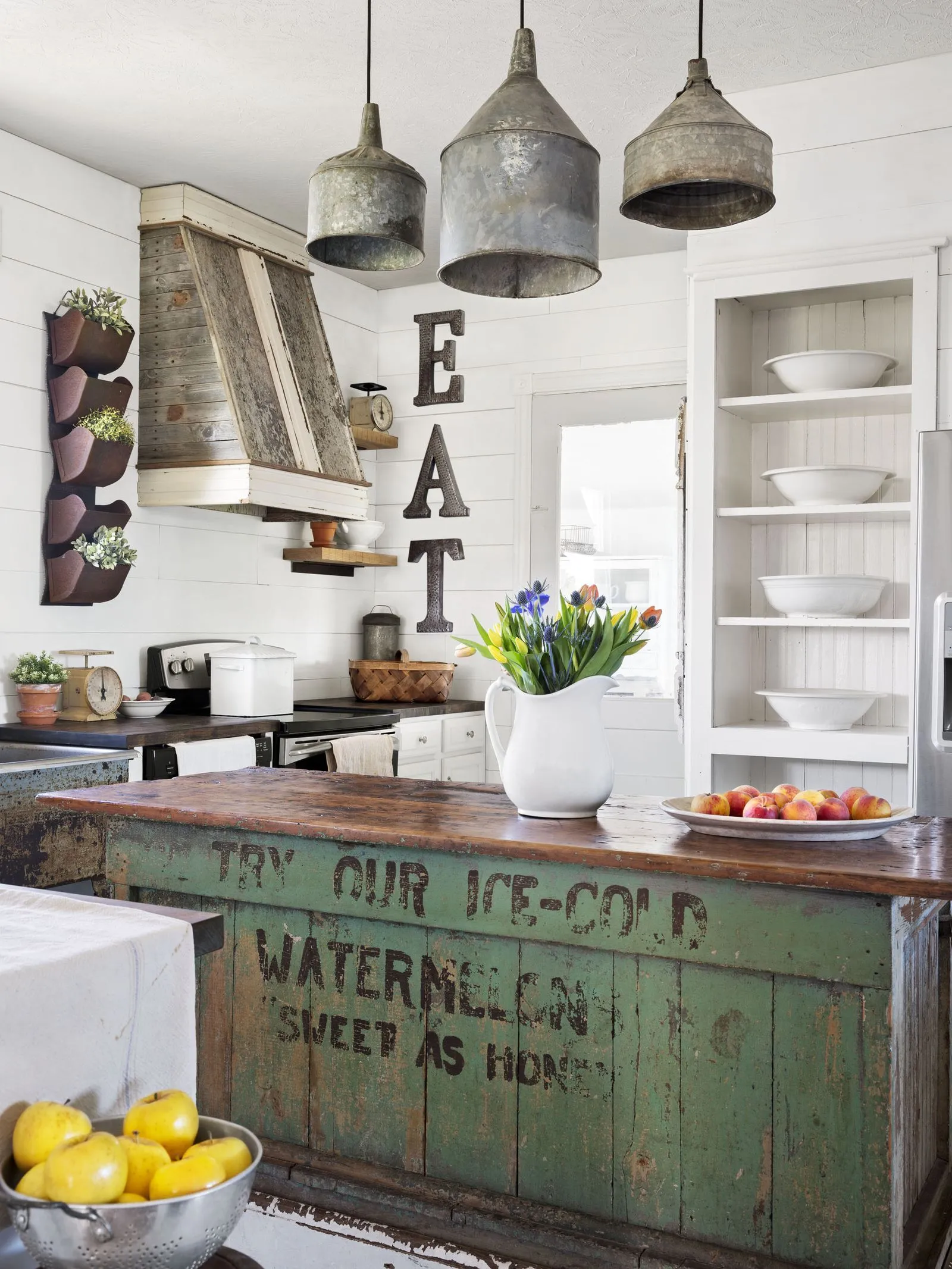 14615 modern farmhouse kitchen