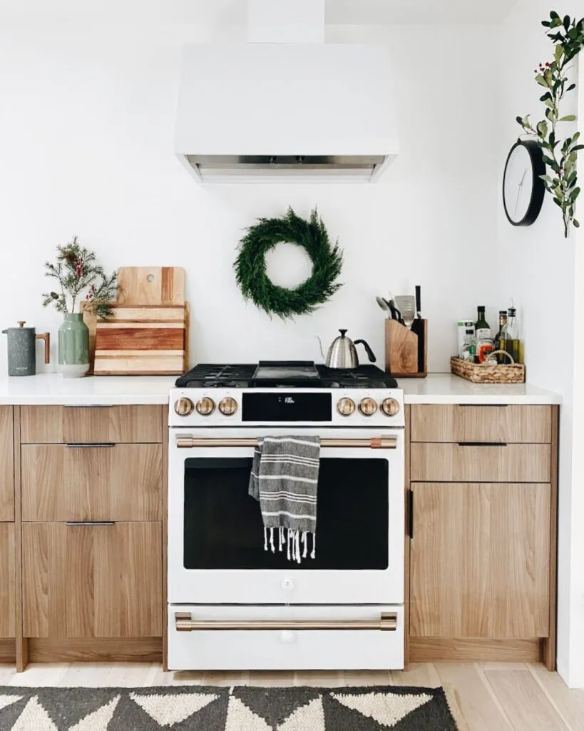 14640 summer kitchen christmas 3