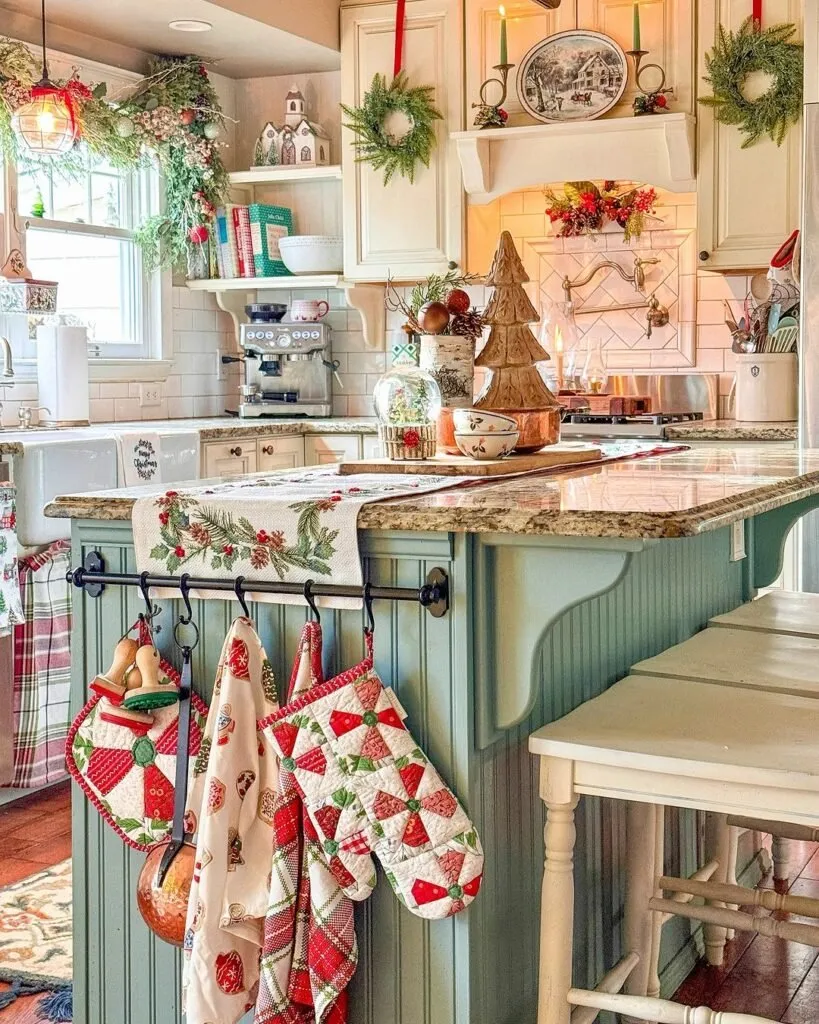 /img/14640-summer-kitchen-christmas-7.webp