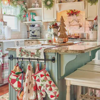 /img/14640-summer-kitchen-christmas-7.webp