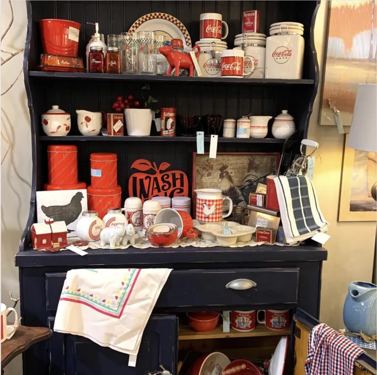 14641 red kitchen uk complementary colors