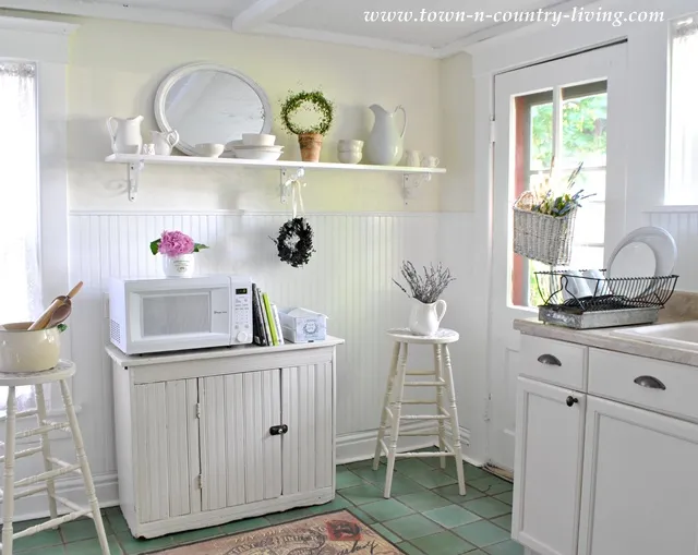 /img/14645-ambient-lighting-kitchen.webp