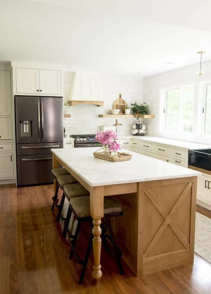 14645 warm inviting kitchen