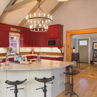 /img/14681-red-farmhouse-kitchen-large.webp