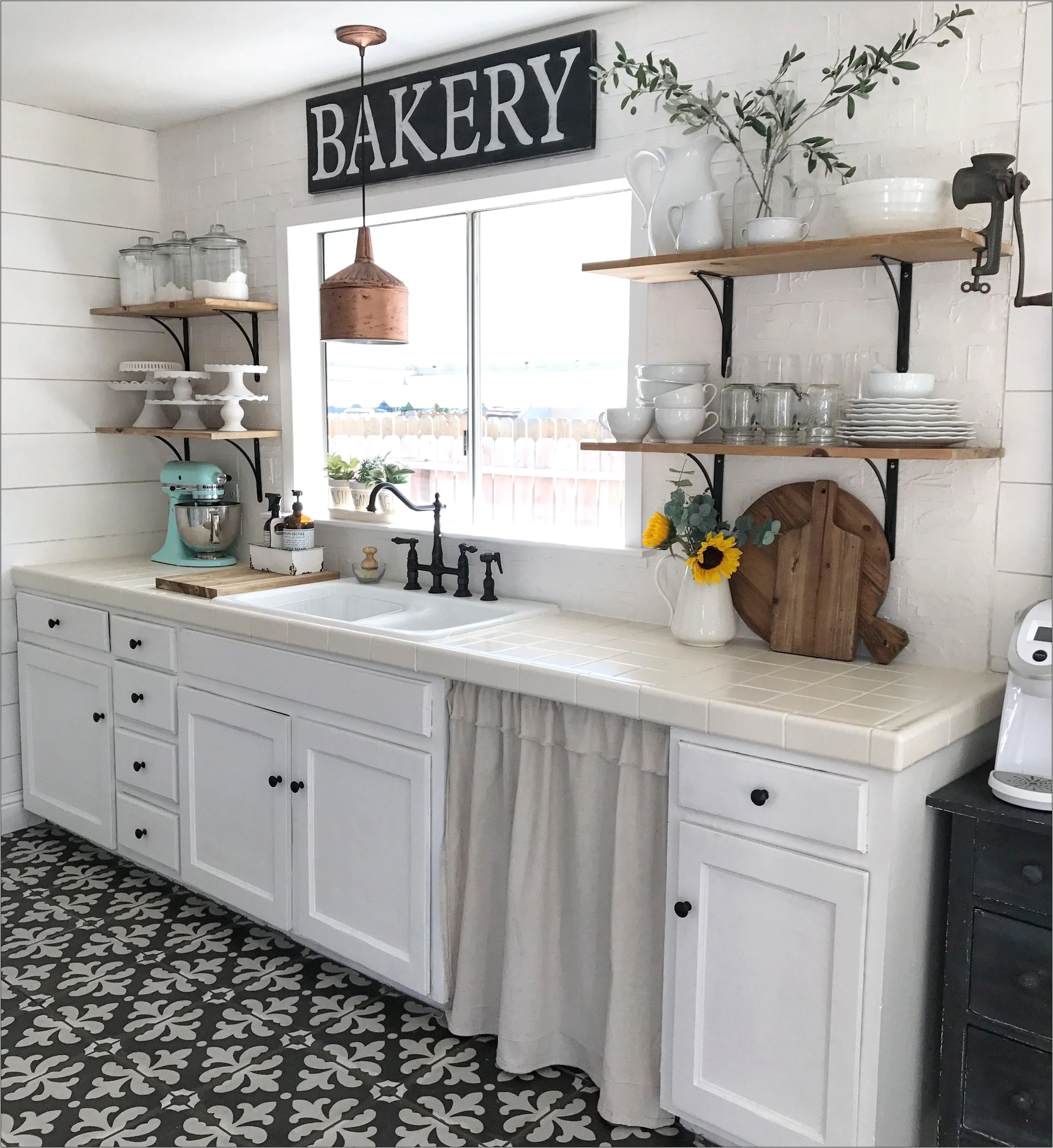 14707 red kitchen ideas