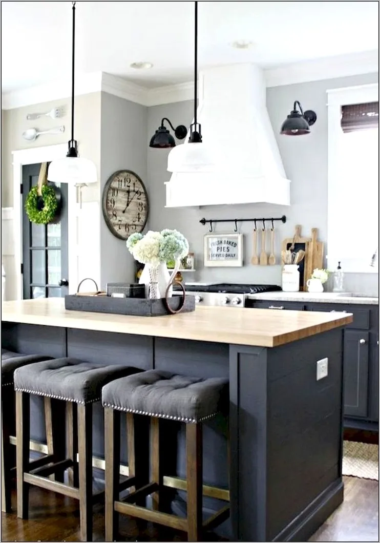 /img/14709-kitchen-lighting-hardware.webp
