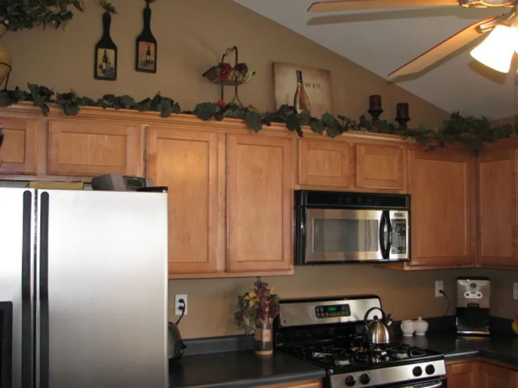14711 custom kitchen artwork