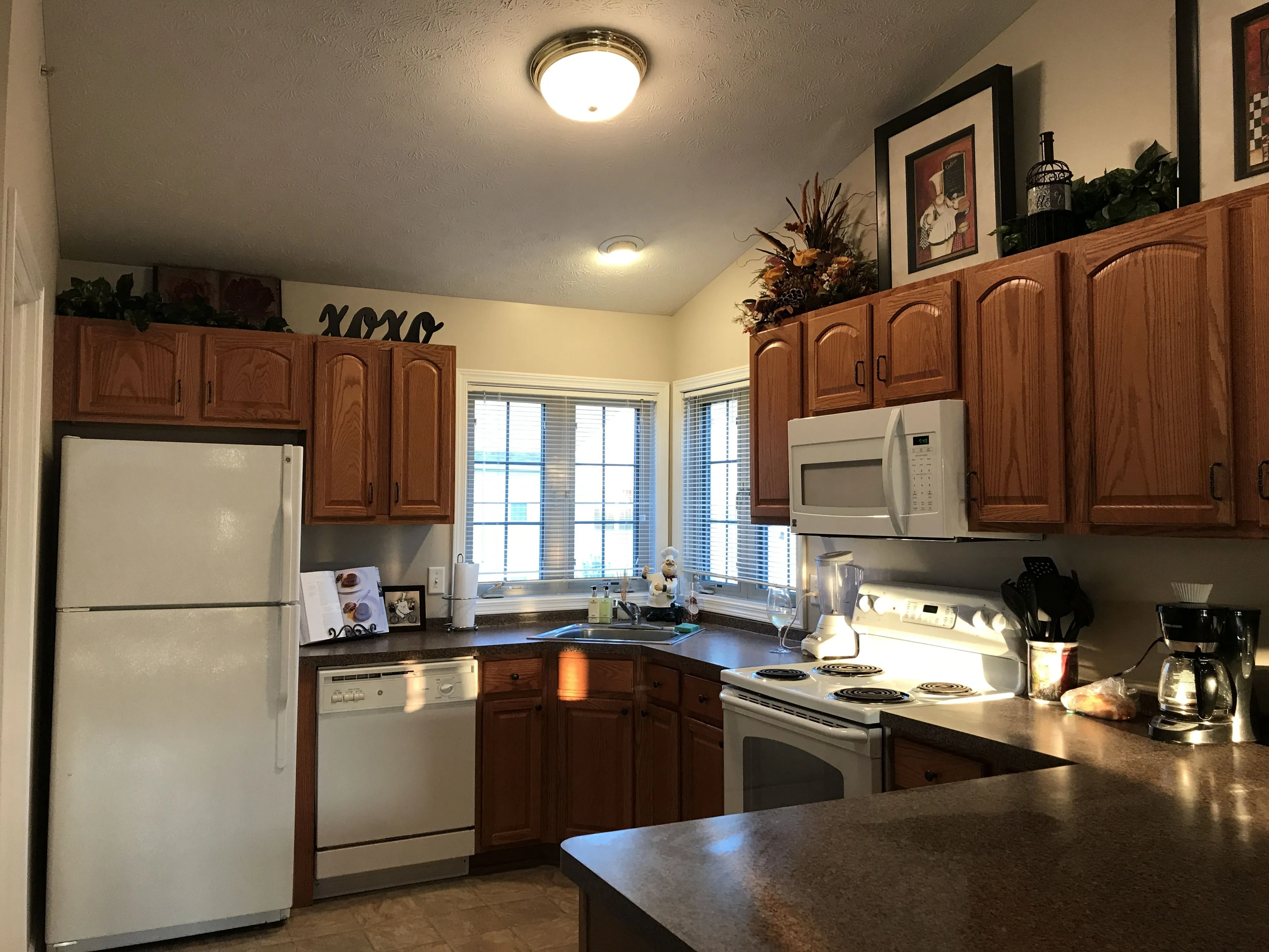 14736 kitchen cabinet functionality