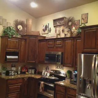 /img/14736-kitchen-vases-bowls.webp