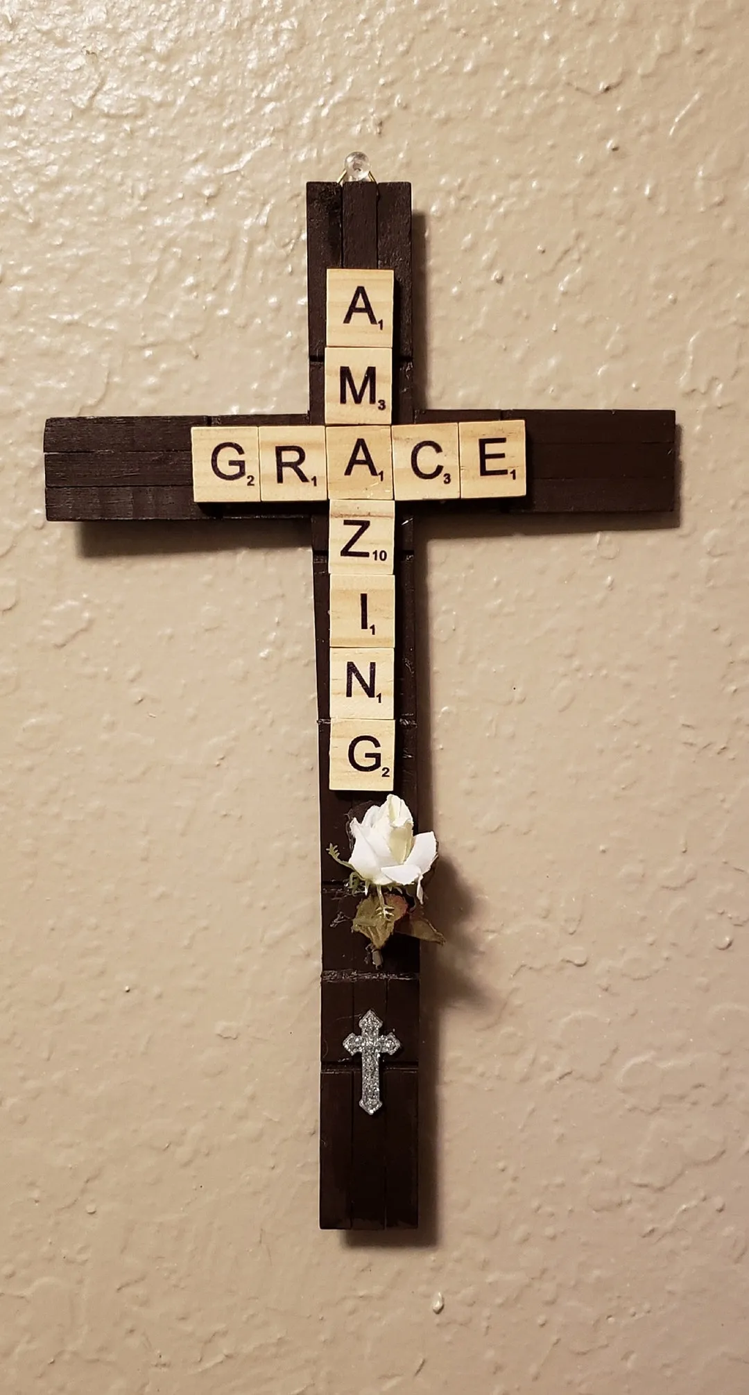 14742 cross kitchen decor 3