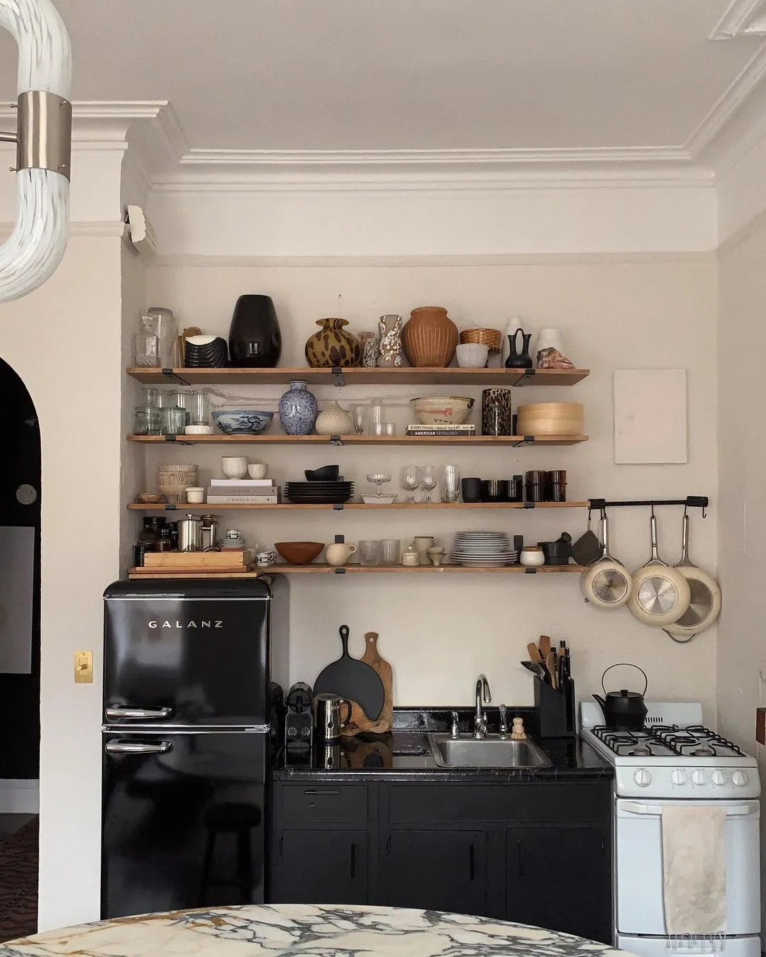 14744 stylish cookware