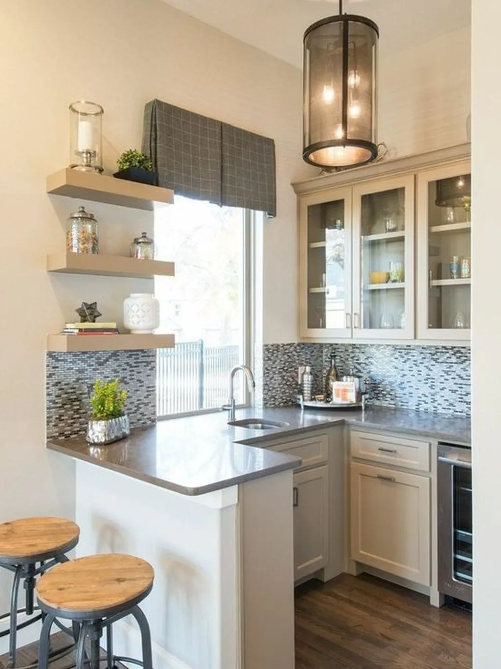 /img/14775-kitchen-mirrors.webp