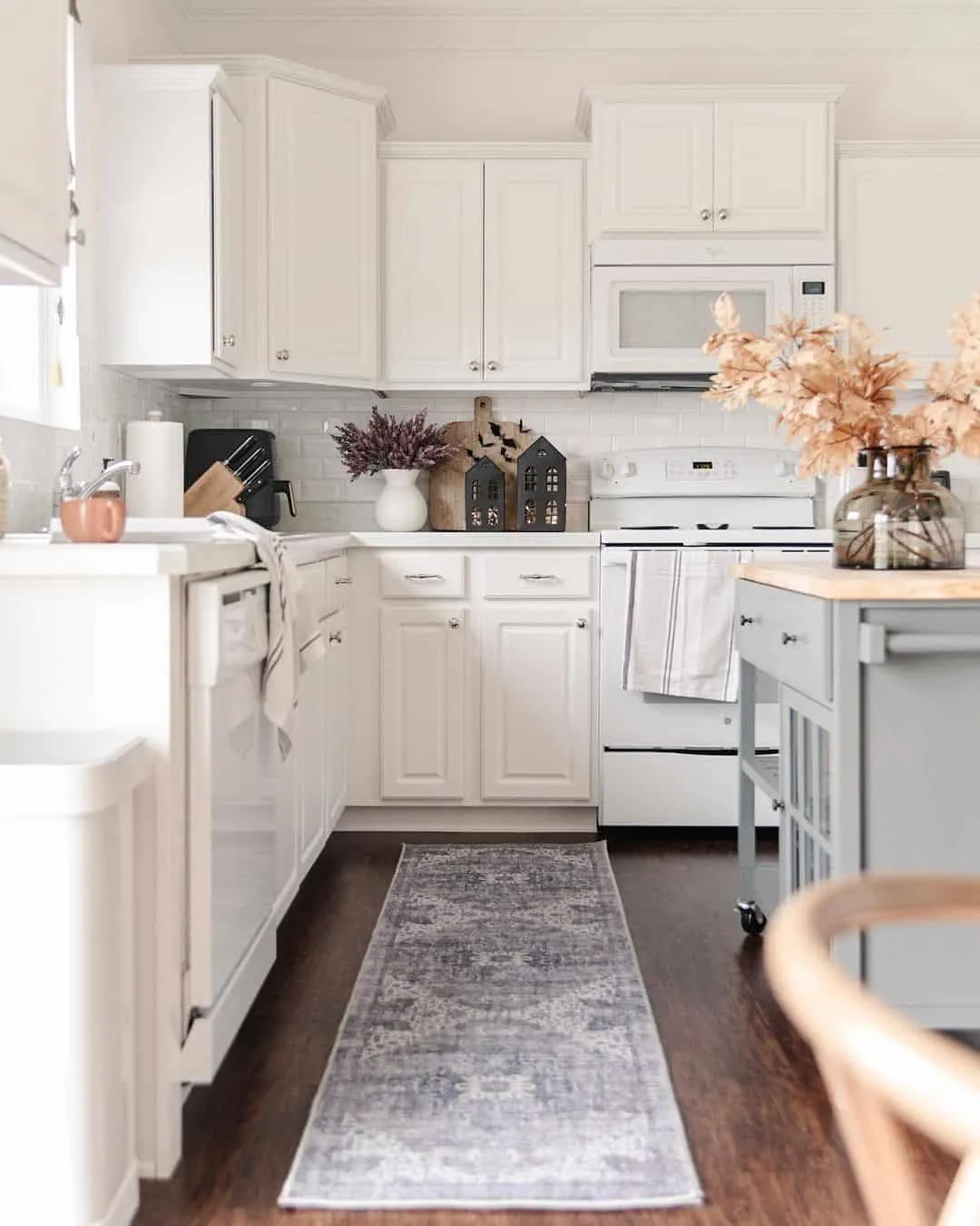 14778 farmhouse kitchen decor overview
