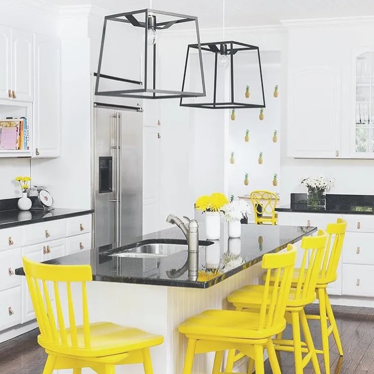 14788 yellow kitchen with gray accessories