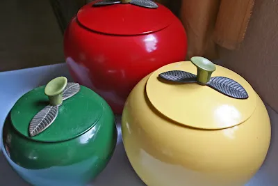 14809 vintage fruit accessories