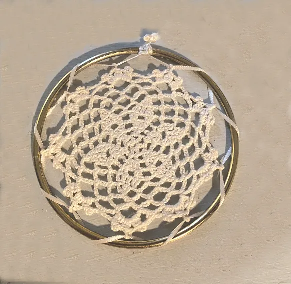 14813 doily wall art