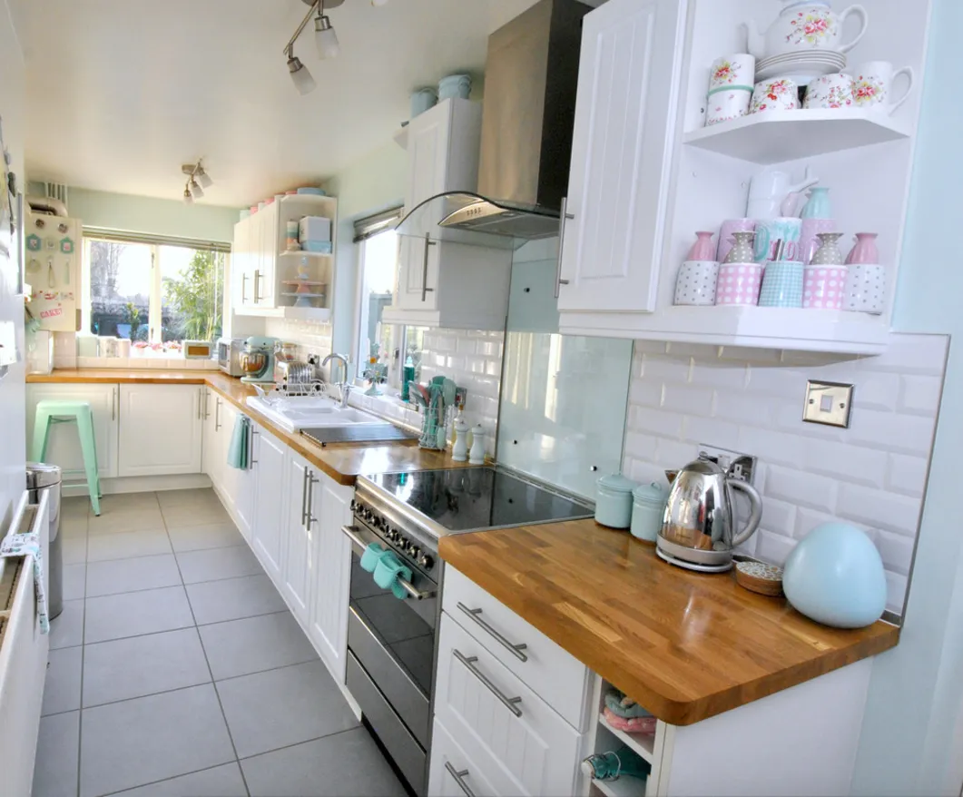 14828 baking kitchen vintage