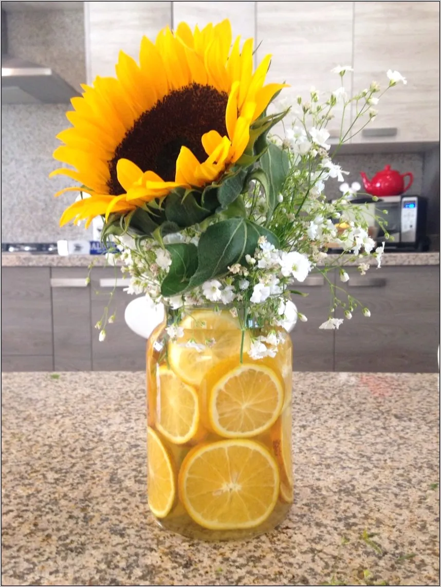 /img/14843-sunflower-kitchen-decor-find-5.webp